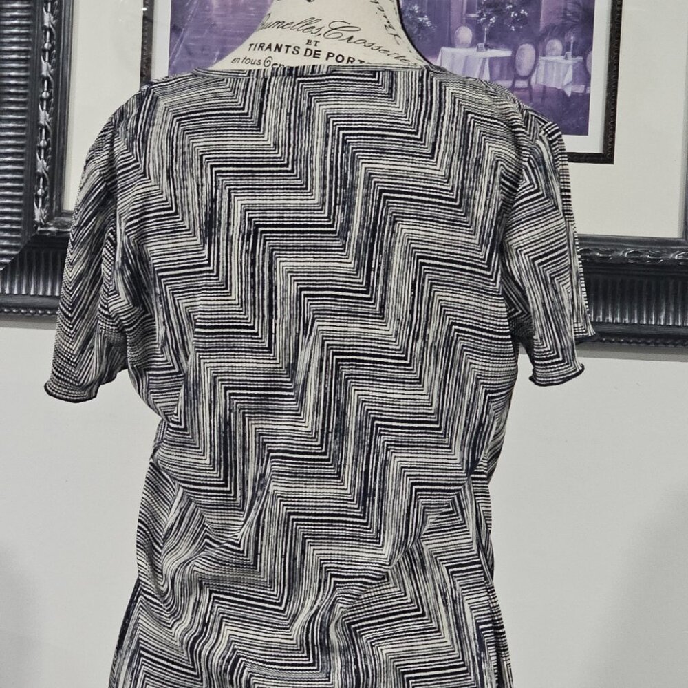 Tradition Blouse - Picture 3 of 3